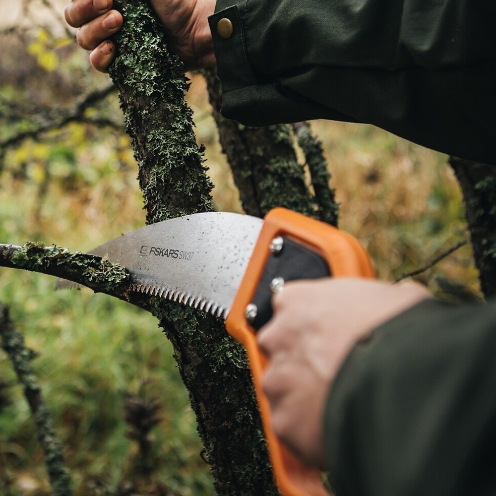 Садова пила мала Fiskars SW37 1028374